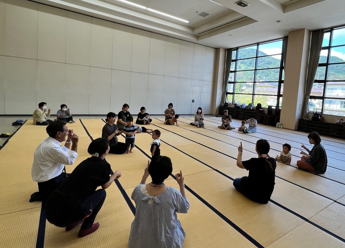 親子教室「なかよし広場」③を開催しました（R7.9.10)の画像